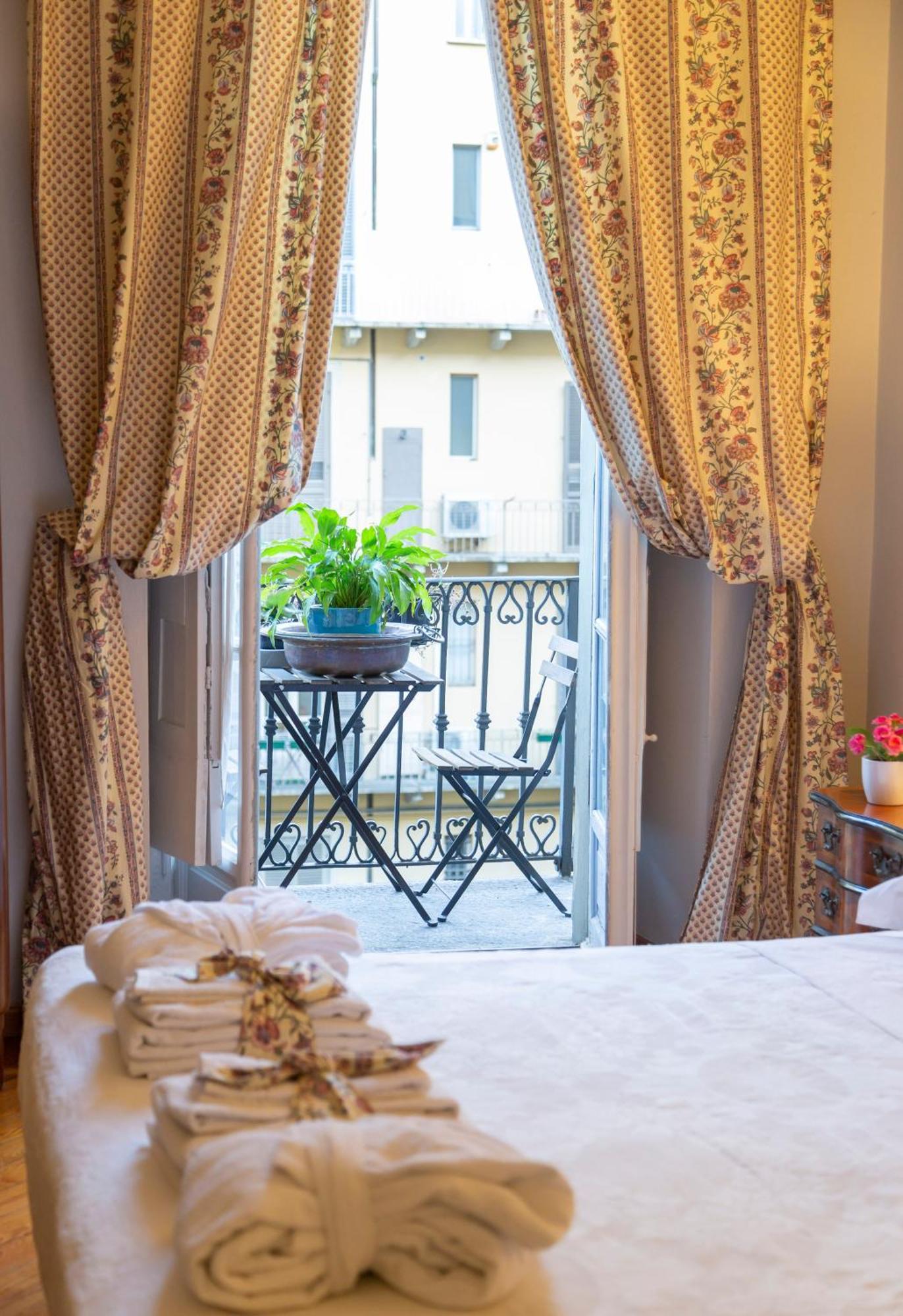 La Luna E I Falo Luxury Accomodation Turin Exterior photo